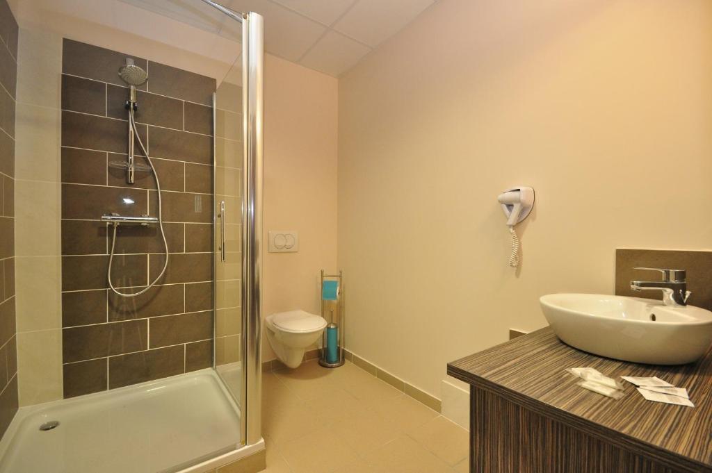 Hotel Caiman Pierrelatte ห้อง รูปภาพ