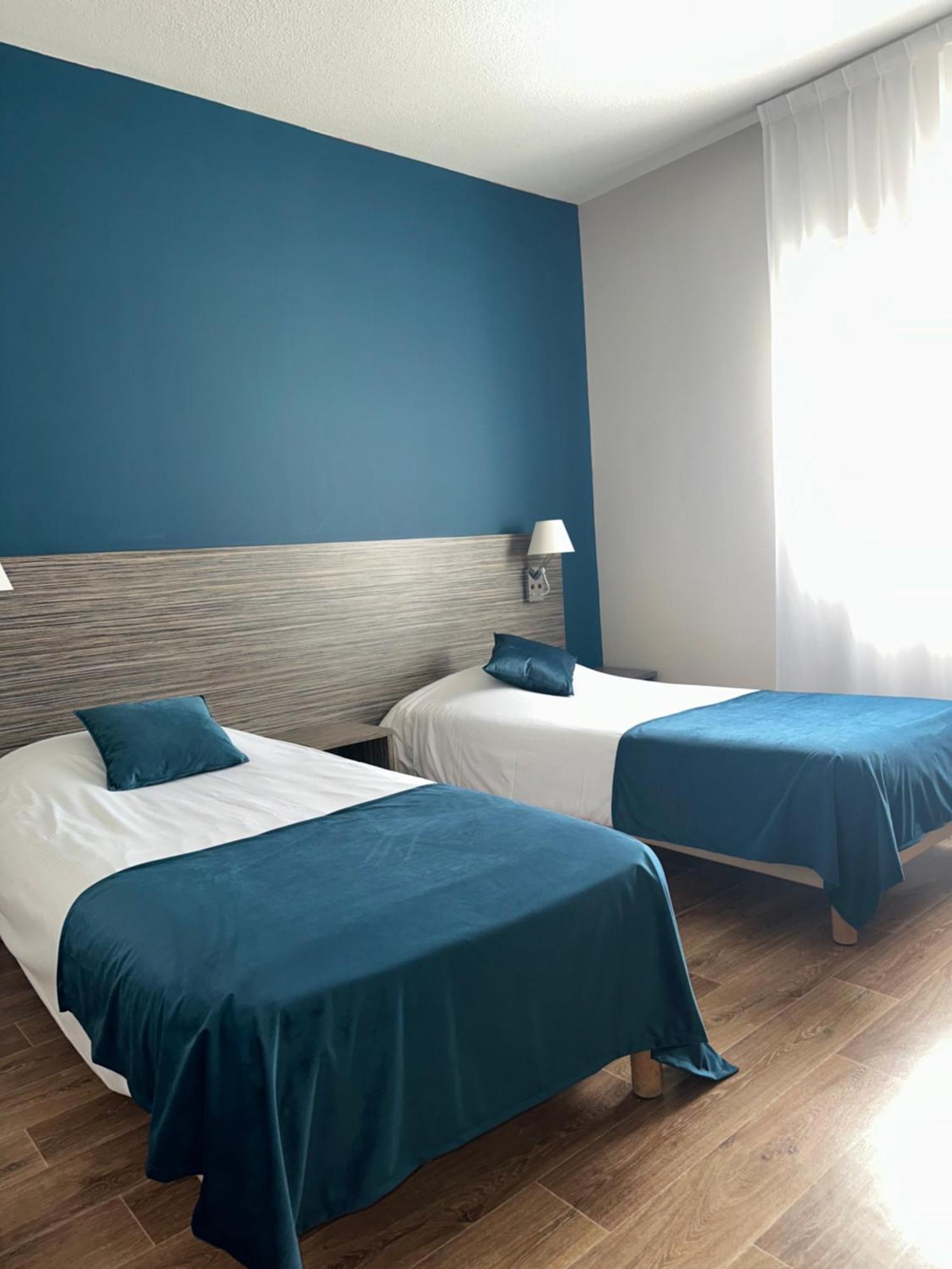 Hotel Caiman Pierrelatte ภายนอก รูปภาพ