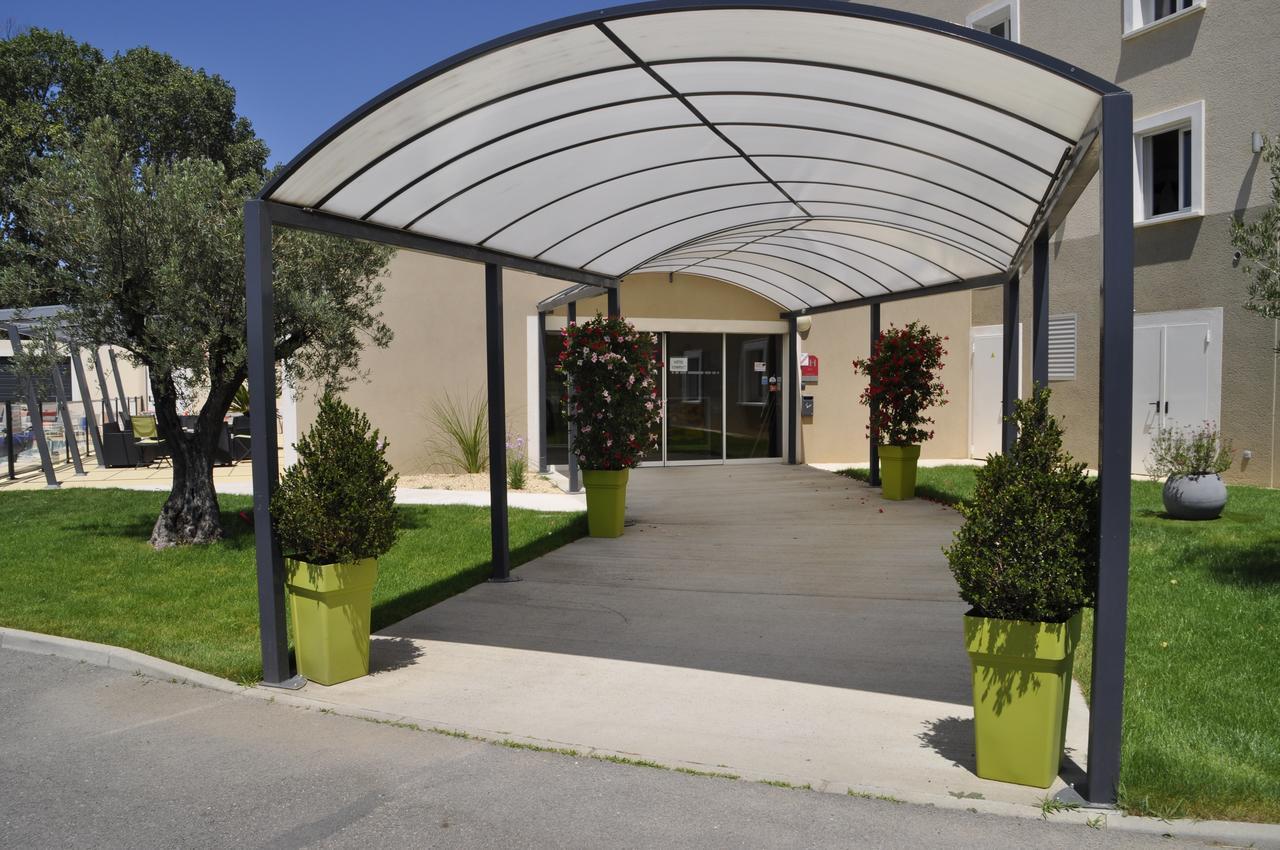 Hotel Caiman Pierrelatte ภายนอก รูปภาพ